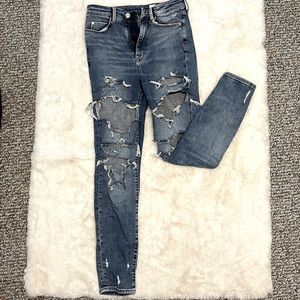 Womens Destroyed Jeggings